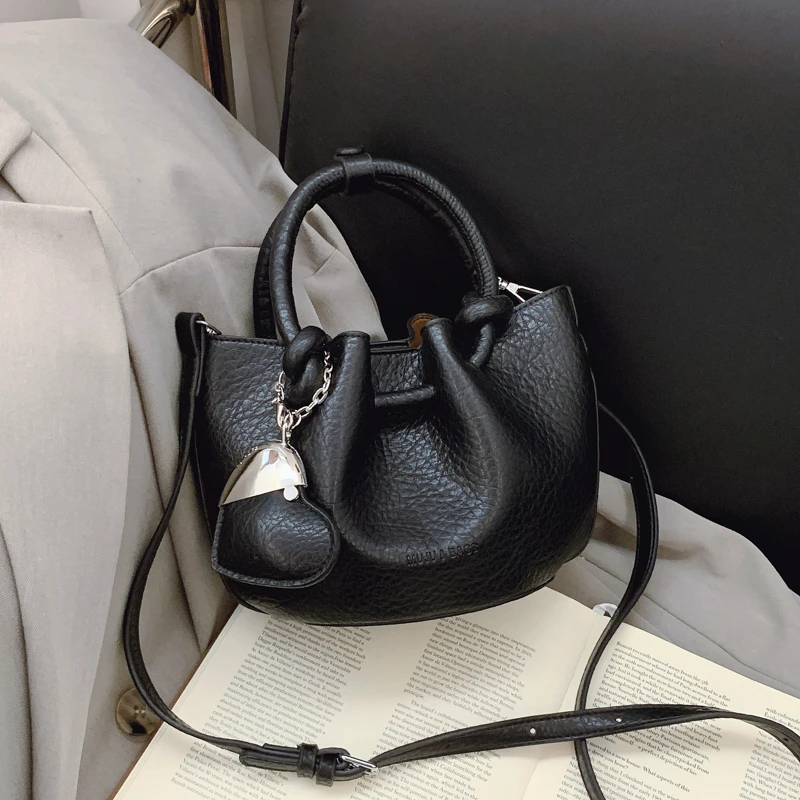 PARACVTOU/帕卡图轻奢风韩版斜挎包肩包网红手拎包轻奢时尚夏季