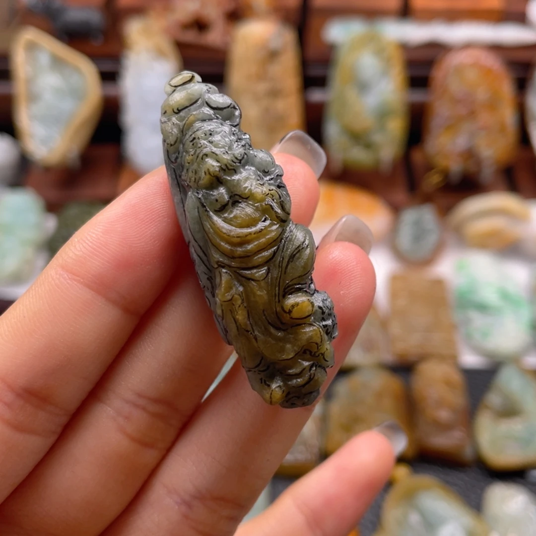 定制翡翠未镶嵌翡翠