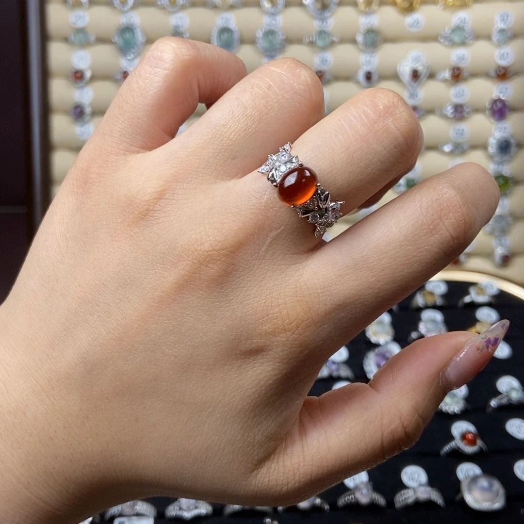 石榴石戒指银S925镶嵌G****?