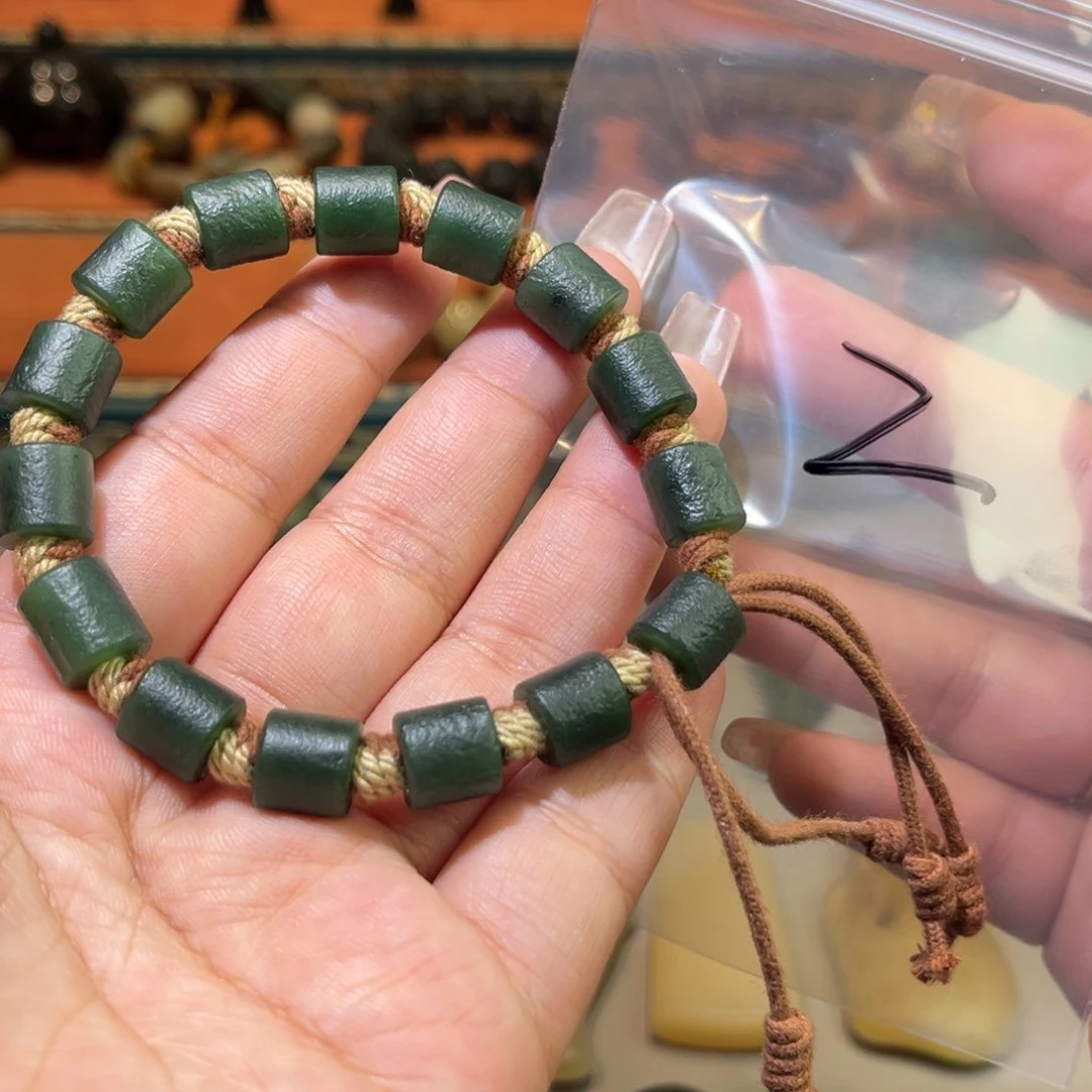 颈饰未镶嵌和田玉龙*