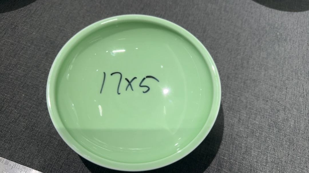8河鲜碗（豆青）17*5