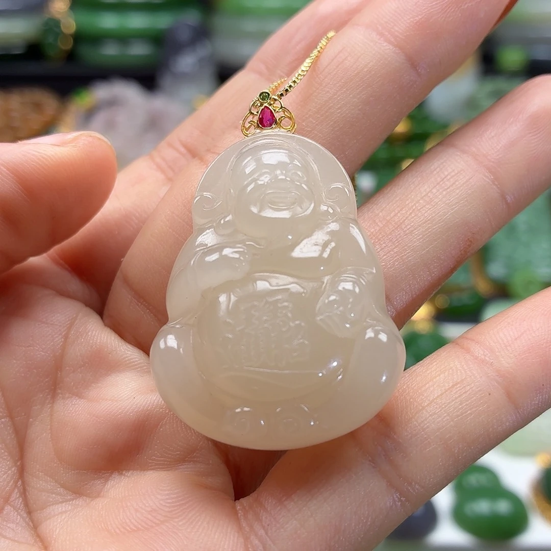 和田玉18K金镶嵌颈饰