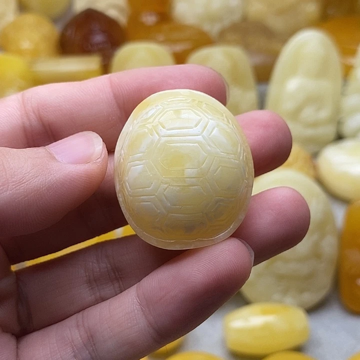 琥珀颈饰未镶嵌琥珀蜜蜡吊坠