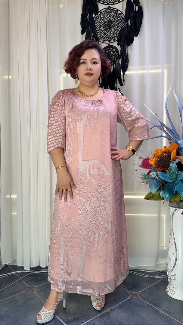 阿妮菈服装圆领桑蚕丝连衣裙