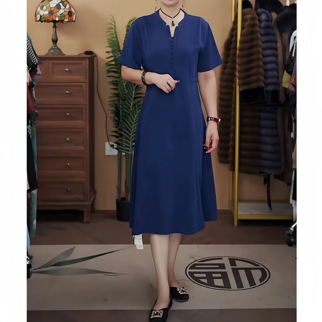 2860 高贵轻奢纯色扣子新中式连衣裙简约大气