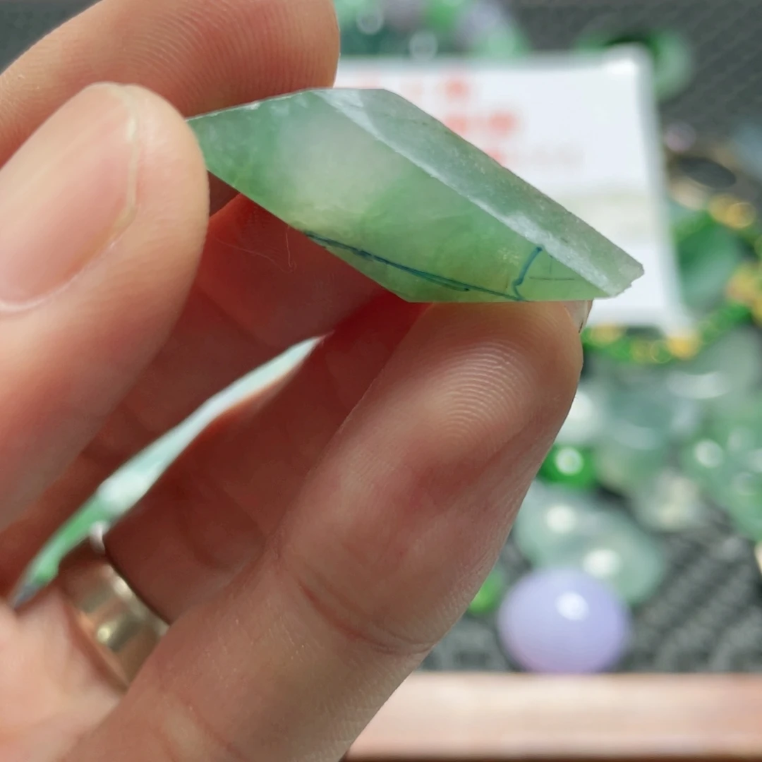 定制翡翠未镶嵌翡翠