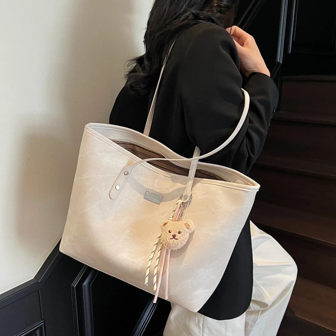 今年流行包包女大容量2025新款夏季百搭单肩包休闲学生上课托特包