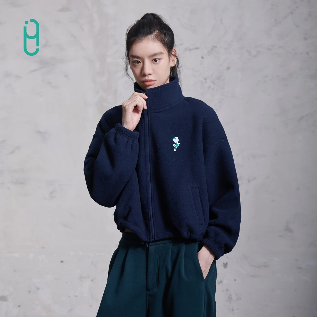 YLI摇粒绒短外套秋冬保暖加绒加厚抽绳调节下摆时尚立领运动茄克