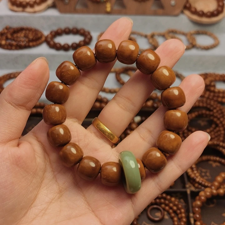 果皮天然库克精挑老型卡13+跑环单圈手串