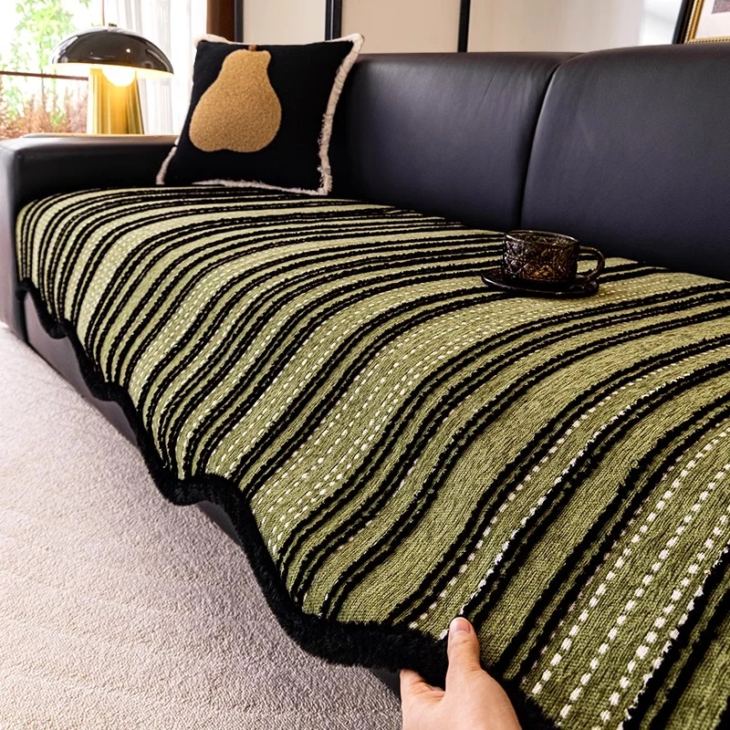 麦颜2025新款复古高级感异形沙发垫子四季通用直排沙发垫