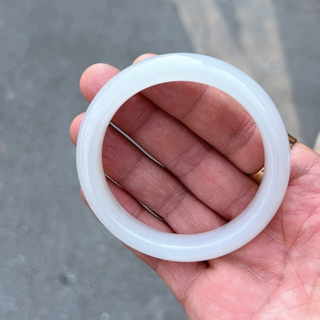 和田玉（白玉）手镯未镶嵌老坑种精品冰低一线天手镯