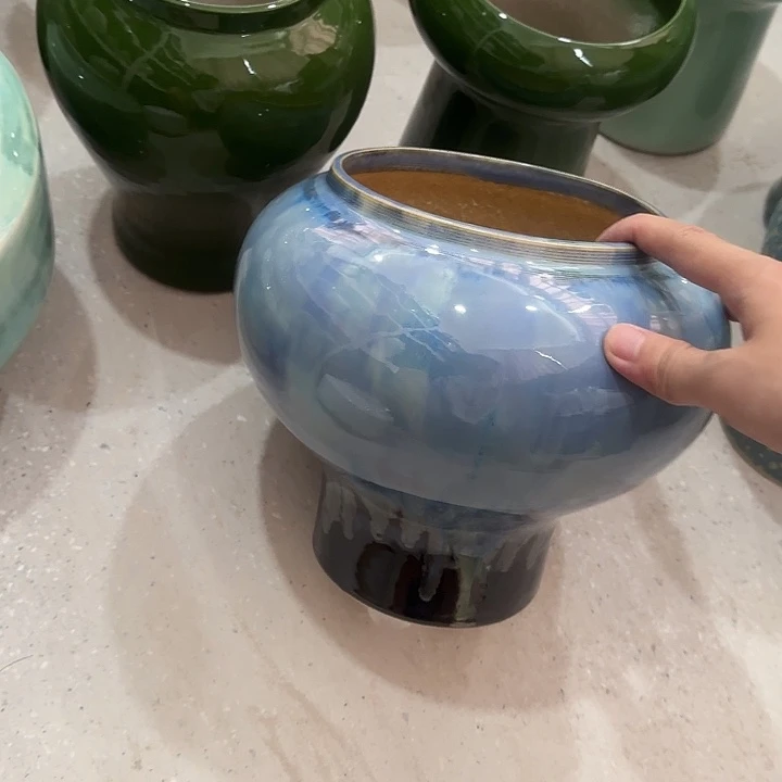 白泥花盆微瑕有孔