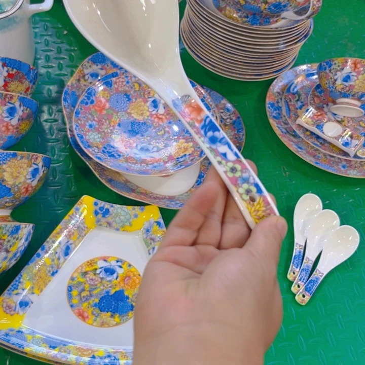 瓷片万花大勺一个微瑕