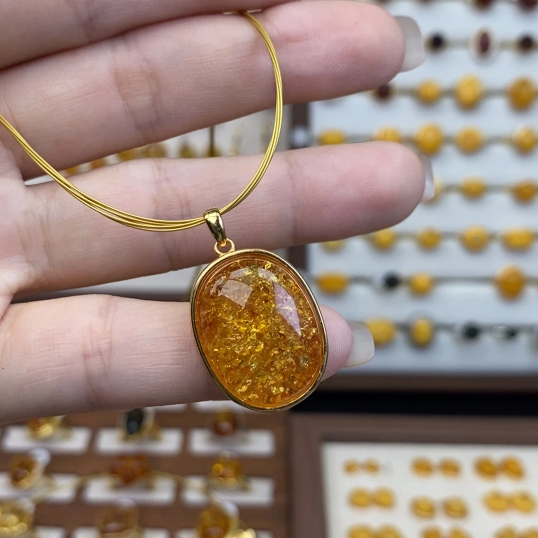 裸石琥珀未镶嵌成品