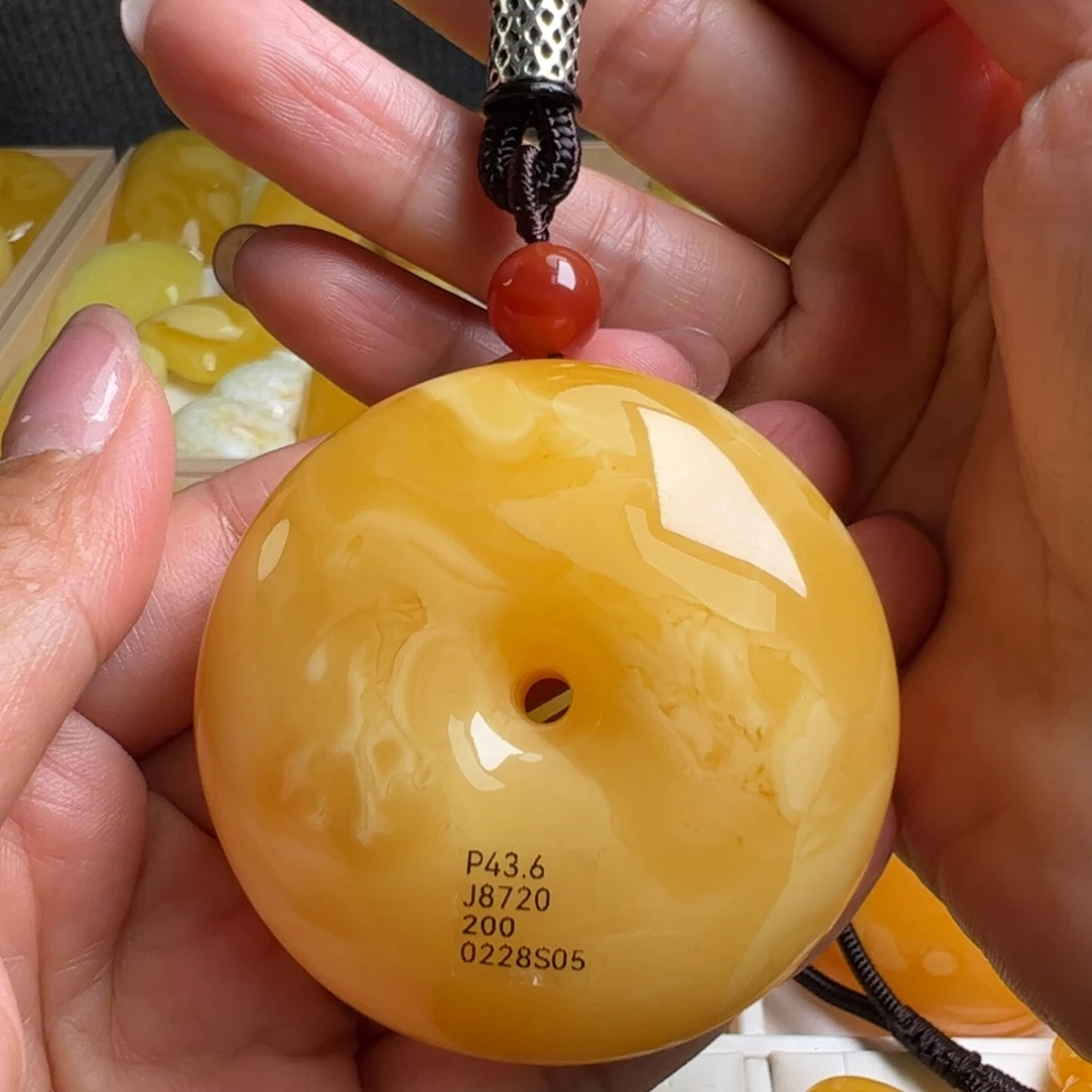 蜜蜡毛衣链未镶嵌无优化