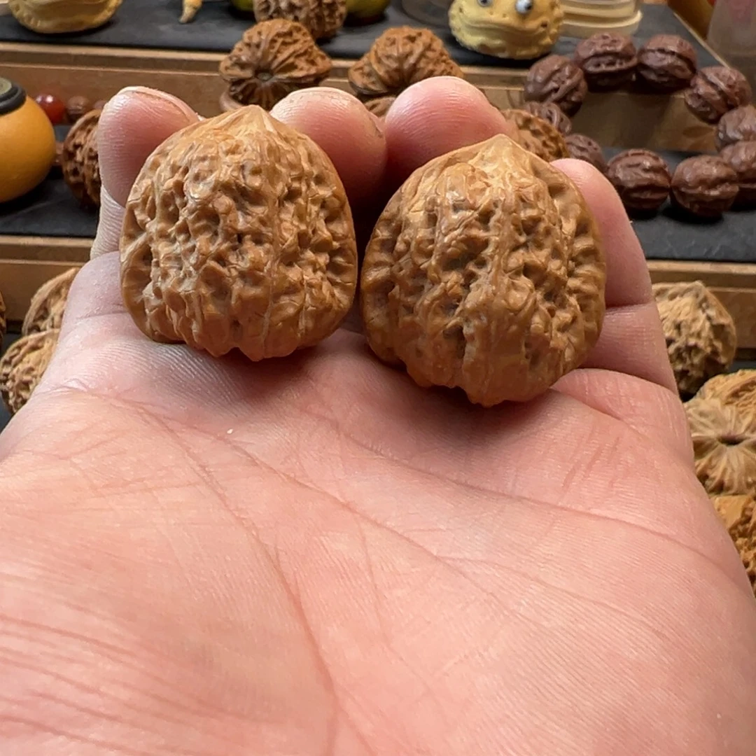 猴头核桃把件文玩核桃，平谷凹底