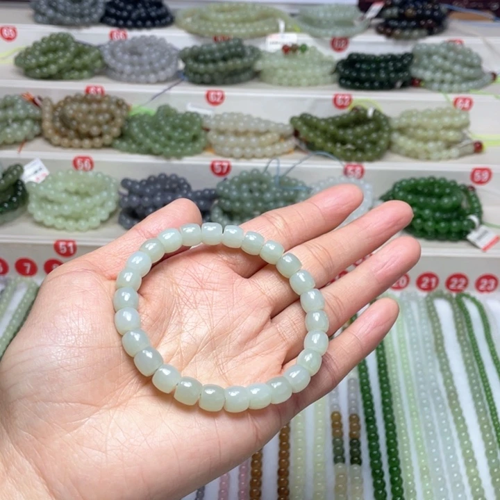 和田玉手链未镶嵌8m m