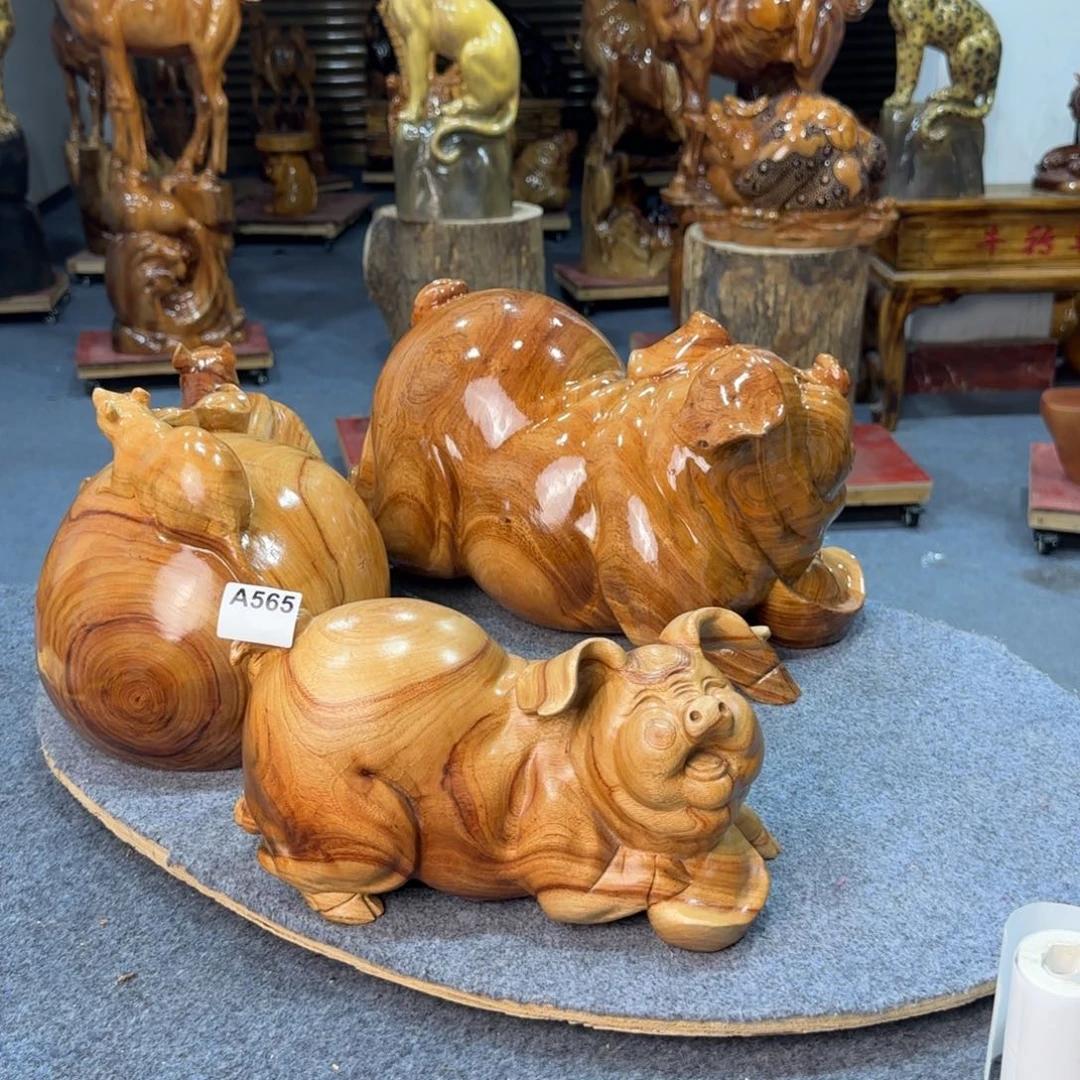 香***泪木福猪实木工艺品摆件