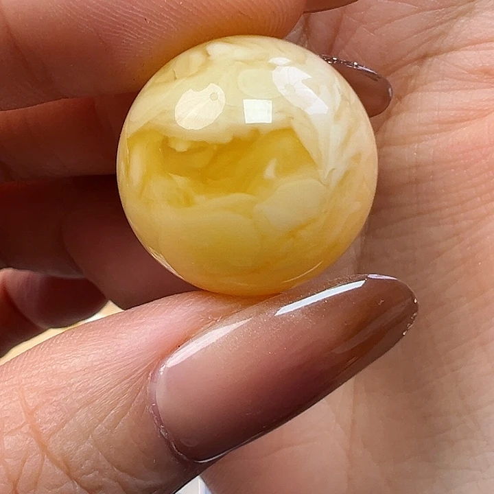 蜜蜡未镶嵌珠宝奇石