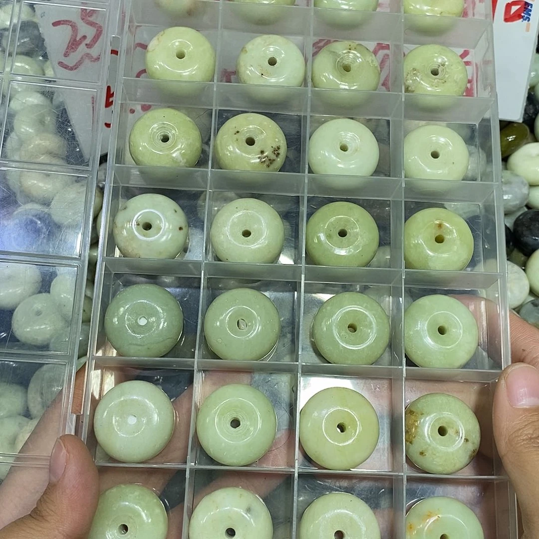 合金蛇纹石玉颈饰327