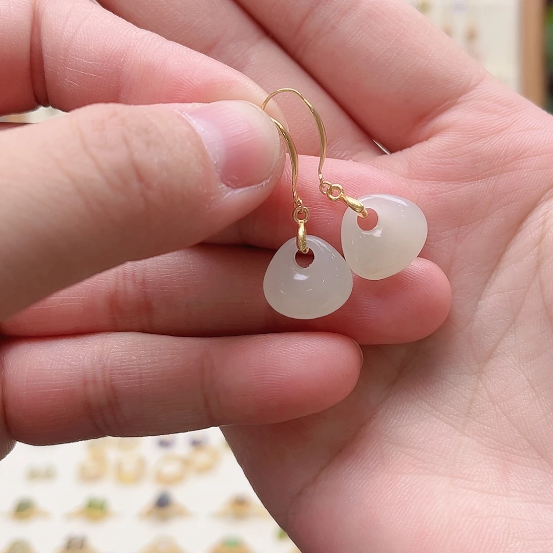 和田玉银S925镶嵌耳饰