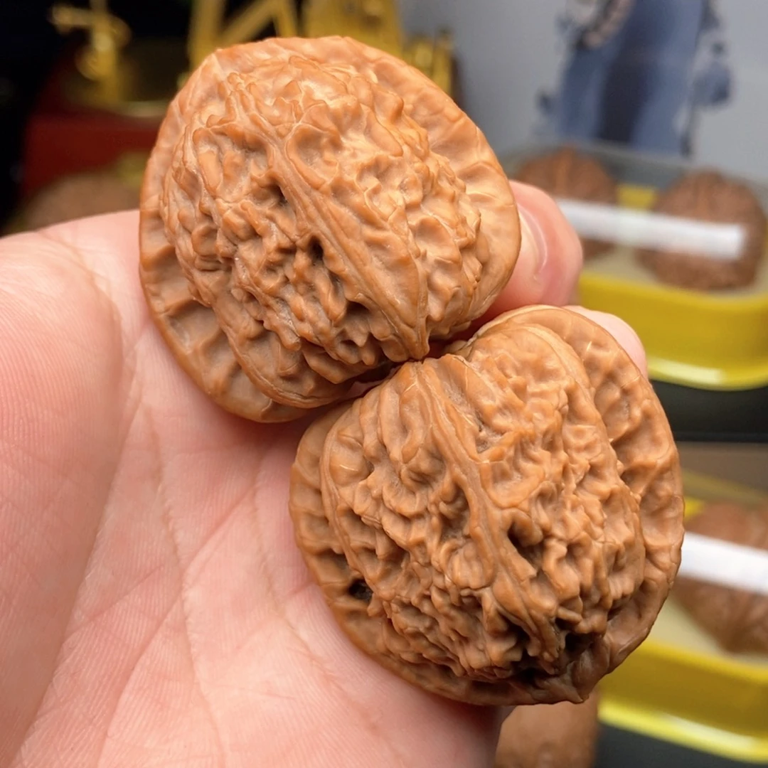 吊坠文玩核桃40.5三角白