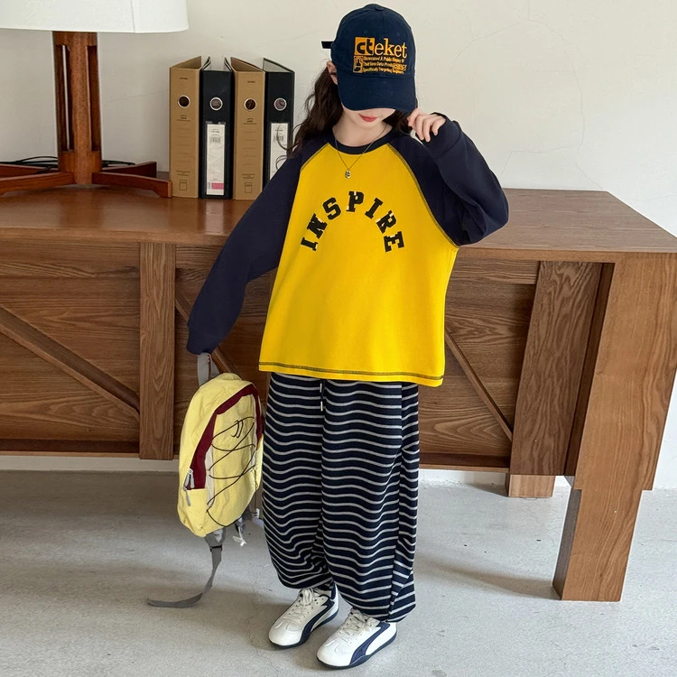 中大童春秋常规印花套装亲子时装亲子装秋季时尚拼色圆领上衣条纹