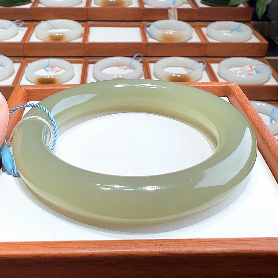 和田玉手镯5657未镶嵌