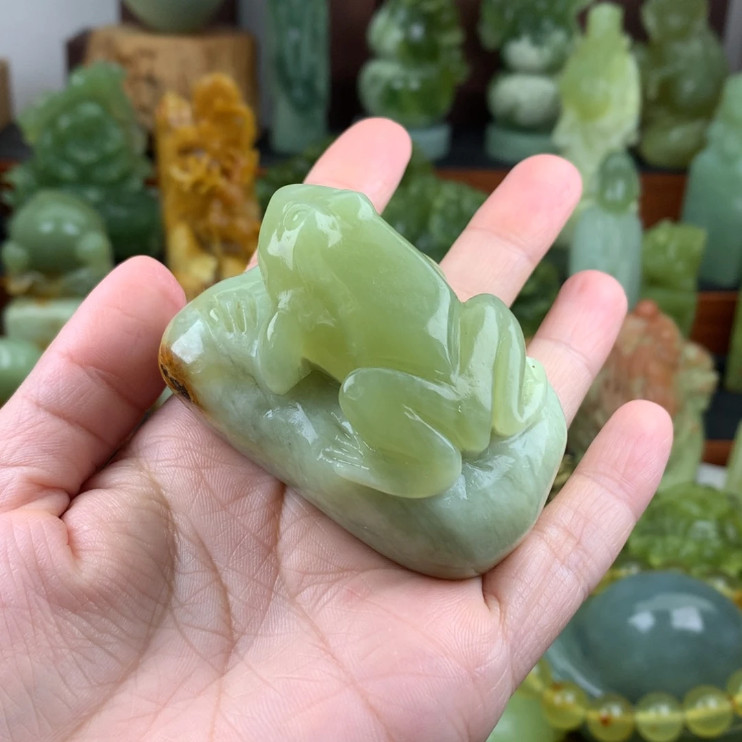 岫玉未镶嵌手把件