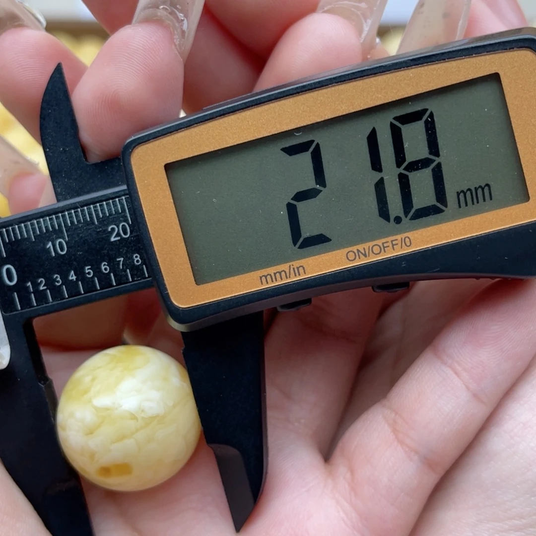 未镶嵌琥珀裸石蜜蜡圆珠贾