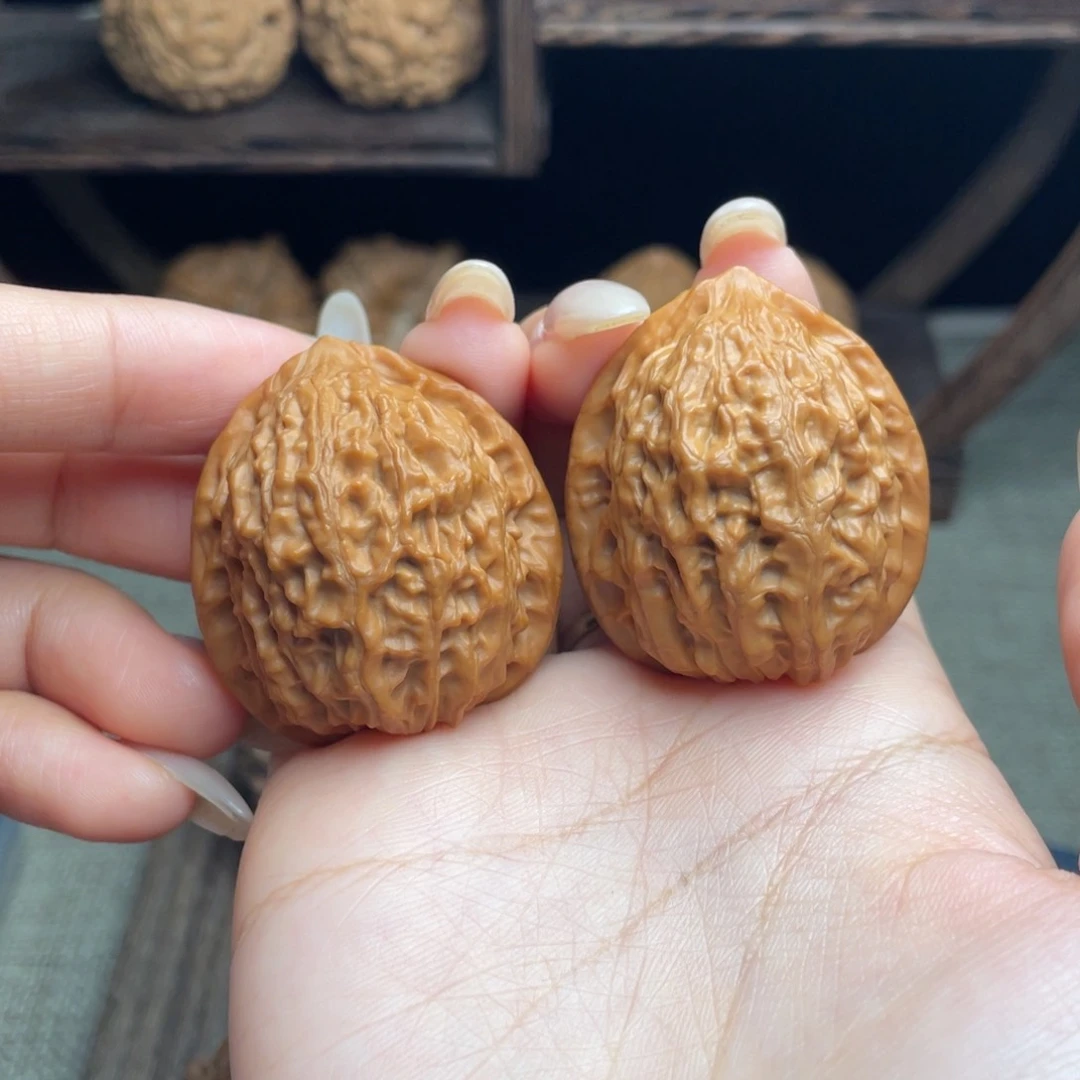 文玩核桃吊坠金牛37全品打底精配