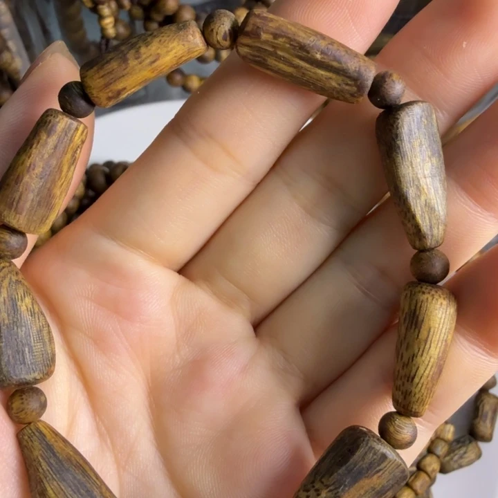 好***好沉香碎屑沉香莺歌绿奇楠树心油