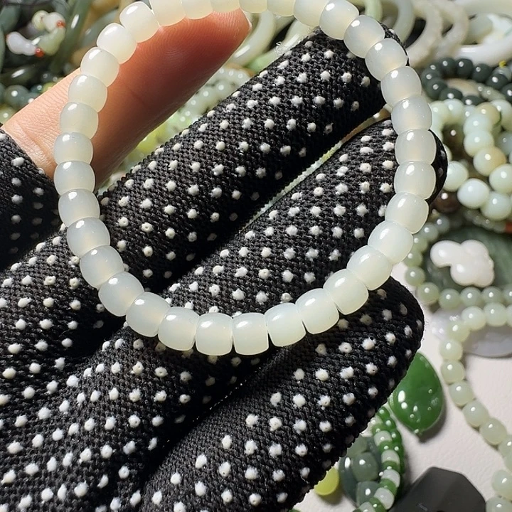 和田玉未镶嵌手链卡6