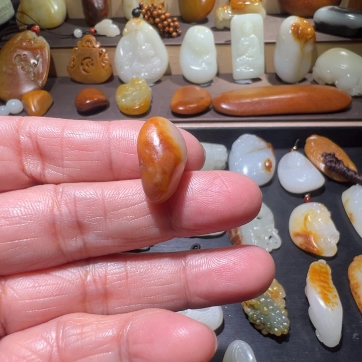 水****和田玉未镶嵌颈饰