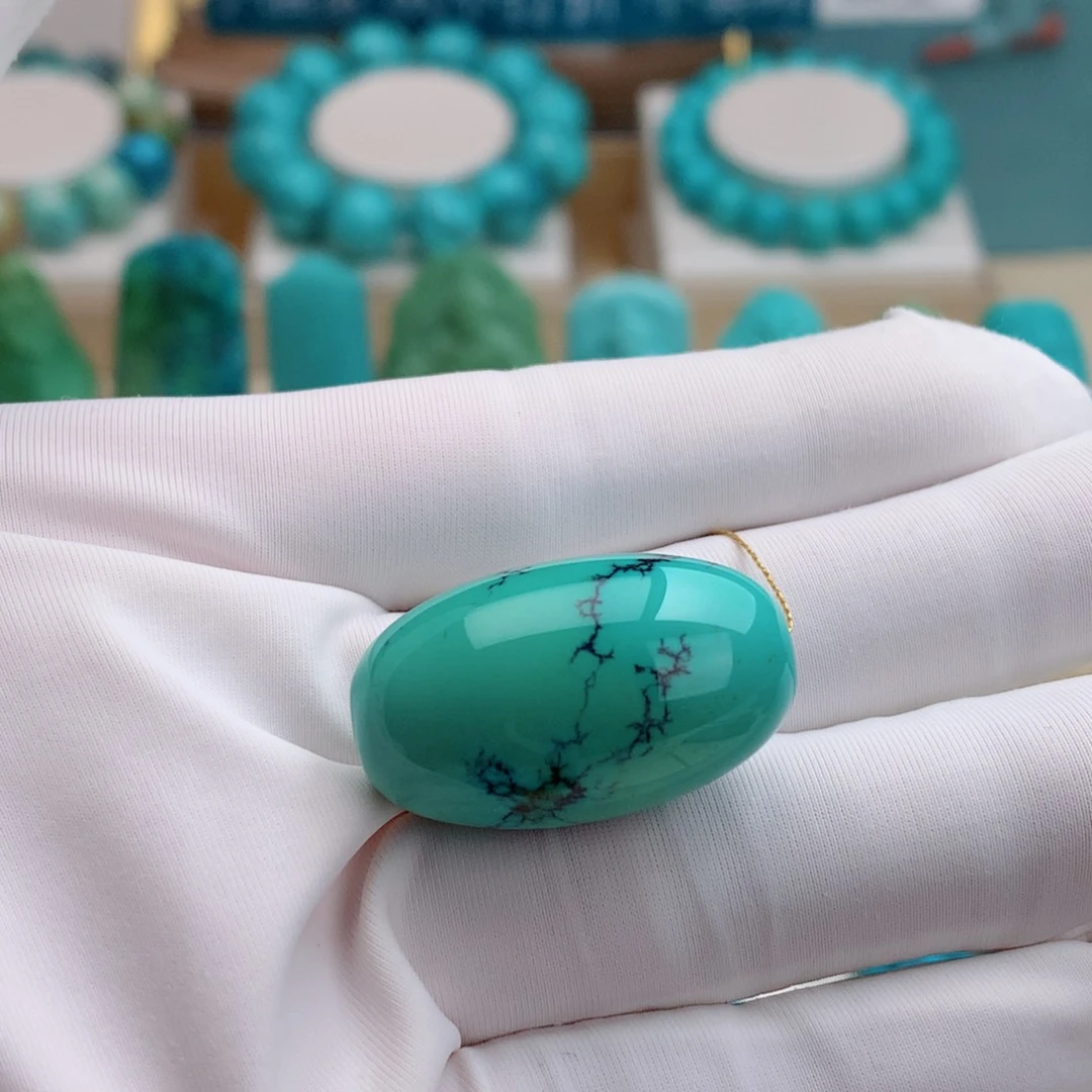 绿松石未镶嵌挂件