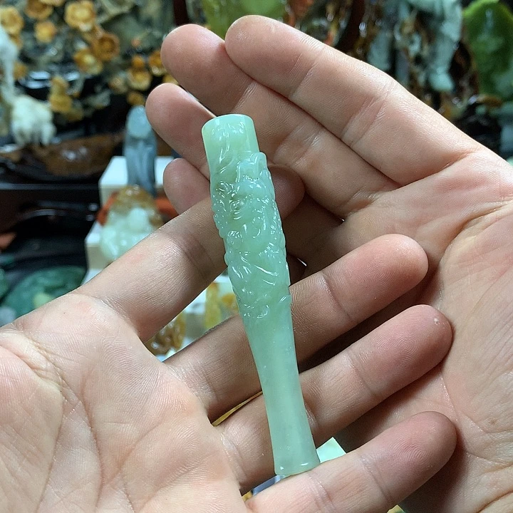 蛇纹石玉手把未镶嵌马**动