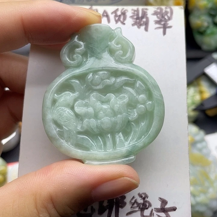 颈饰未镶嵌翡翠天然翡翠