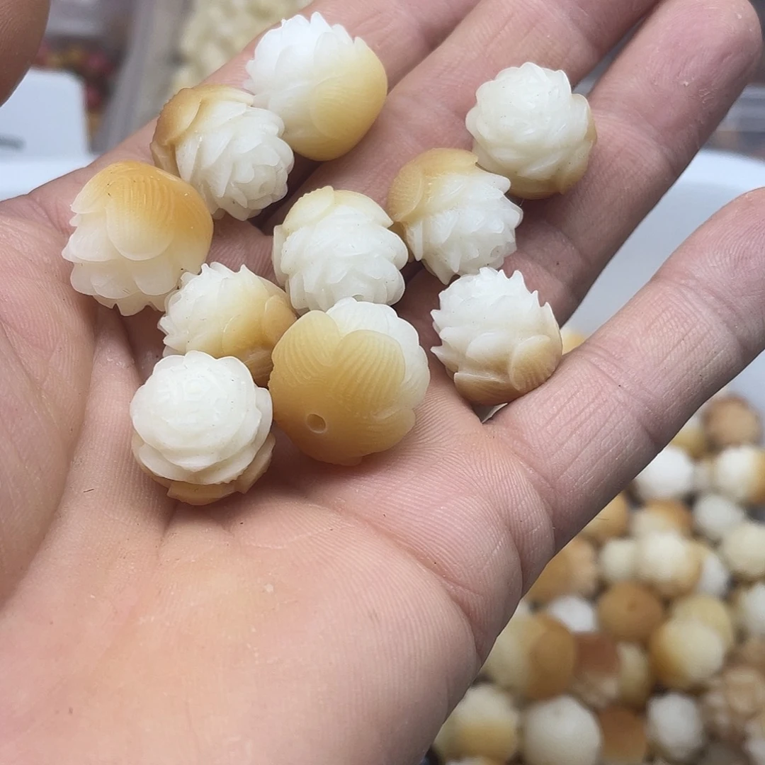 吊坠白玉菩提17炭烤莲花5颗