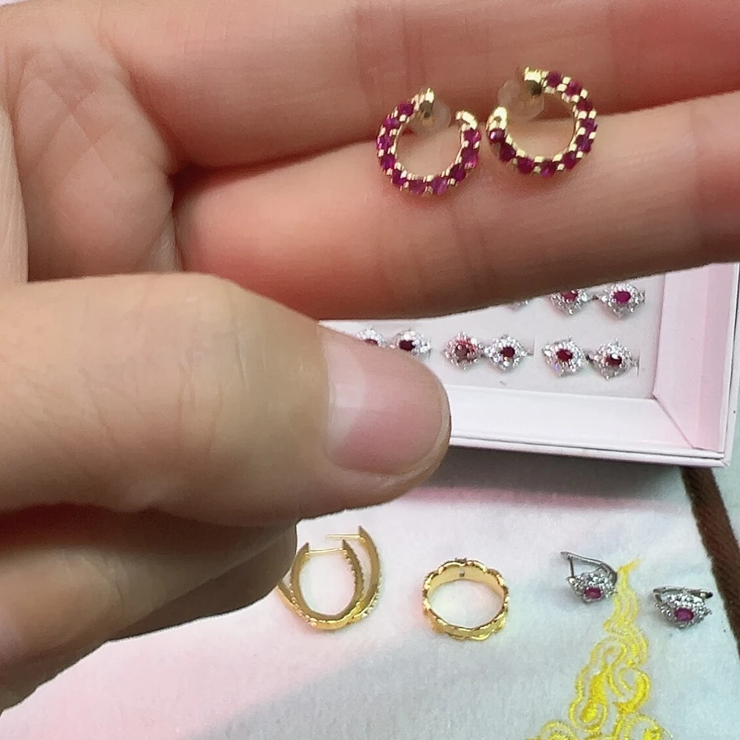 听***雪耳饰银S925镶嵌红宝石