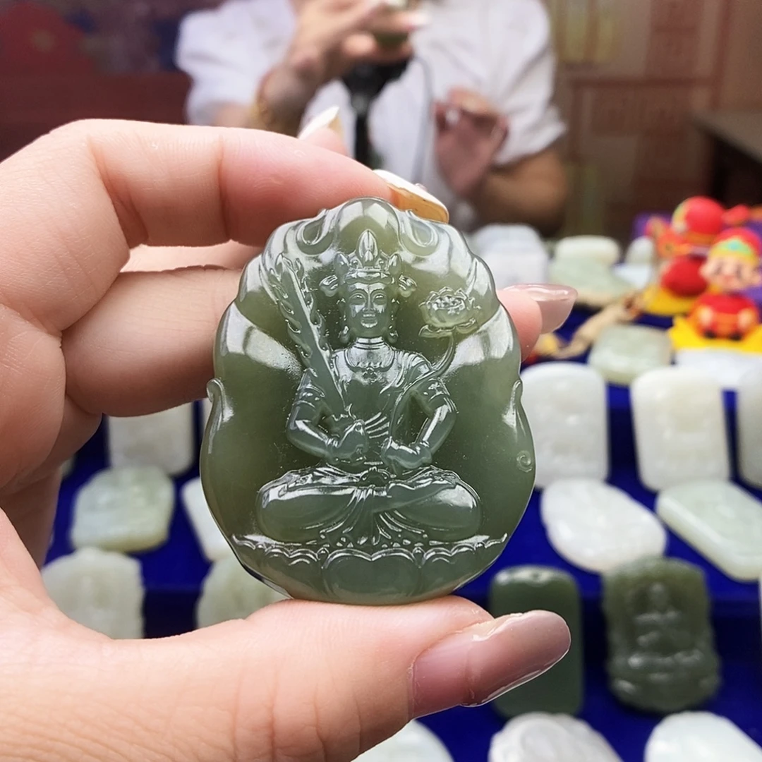 林***颈饰未镶嵌和田玉