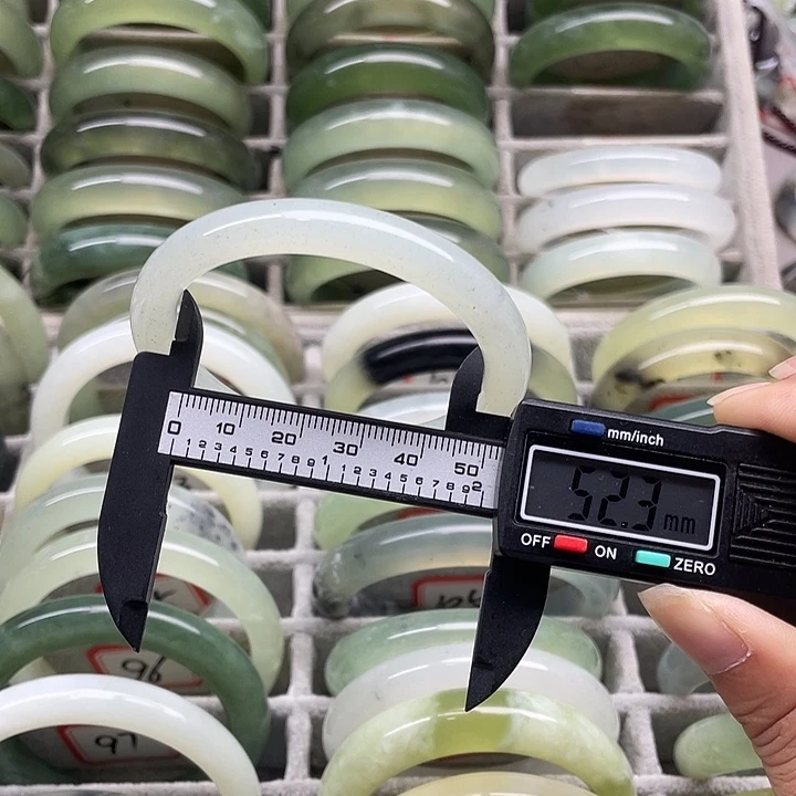 未镶嵌蛇纹石玉手镯110