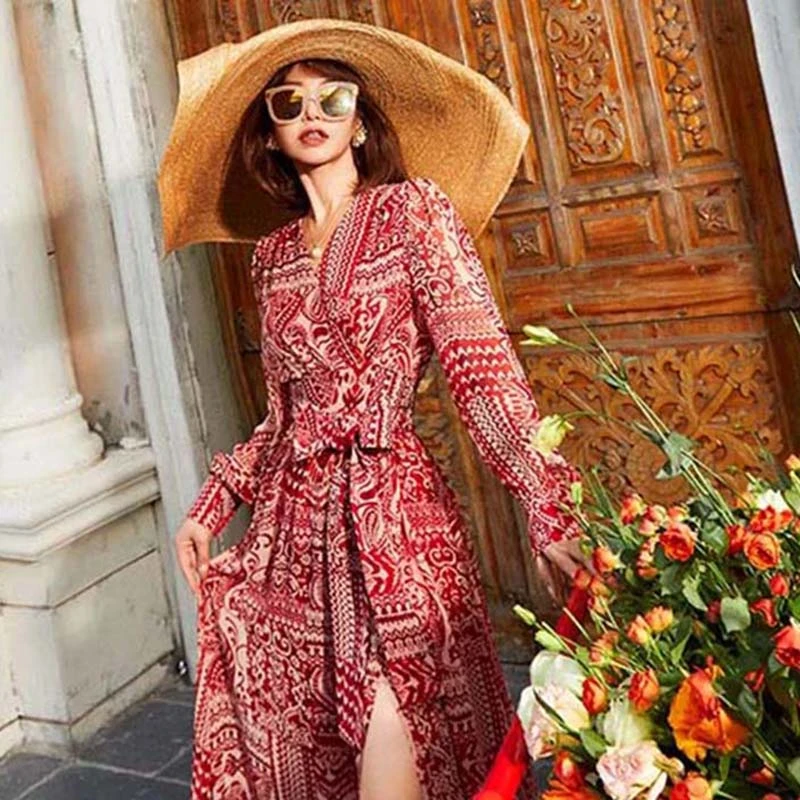 法式碎花连衣裙气质收腰一片式交叉系带度假风沙滩长裙女D2820