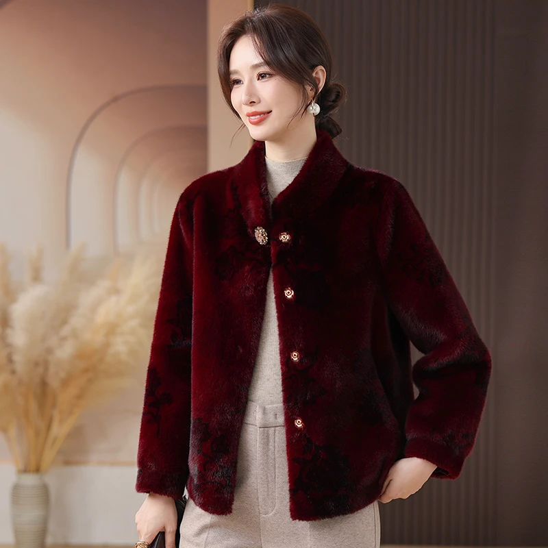 妈妈秋冬水貂绒外套女短款中老年女冬装皮毛气质高档阔太太上衣