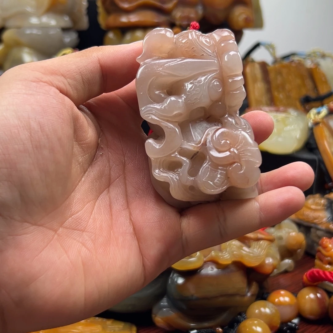 石英质玉（黄龙玉）未镶嵌多选发其一