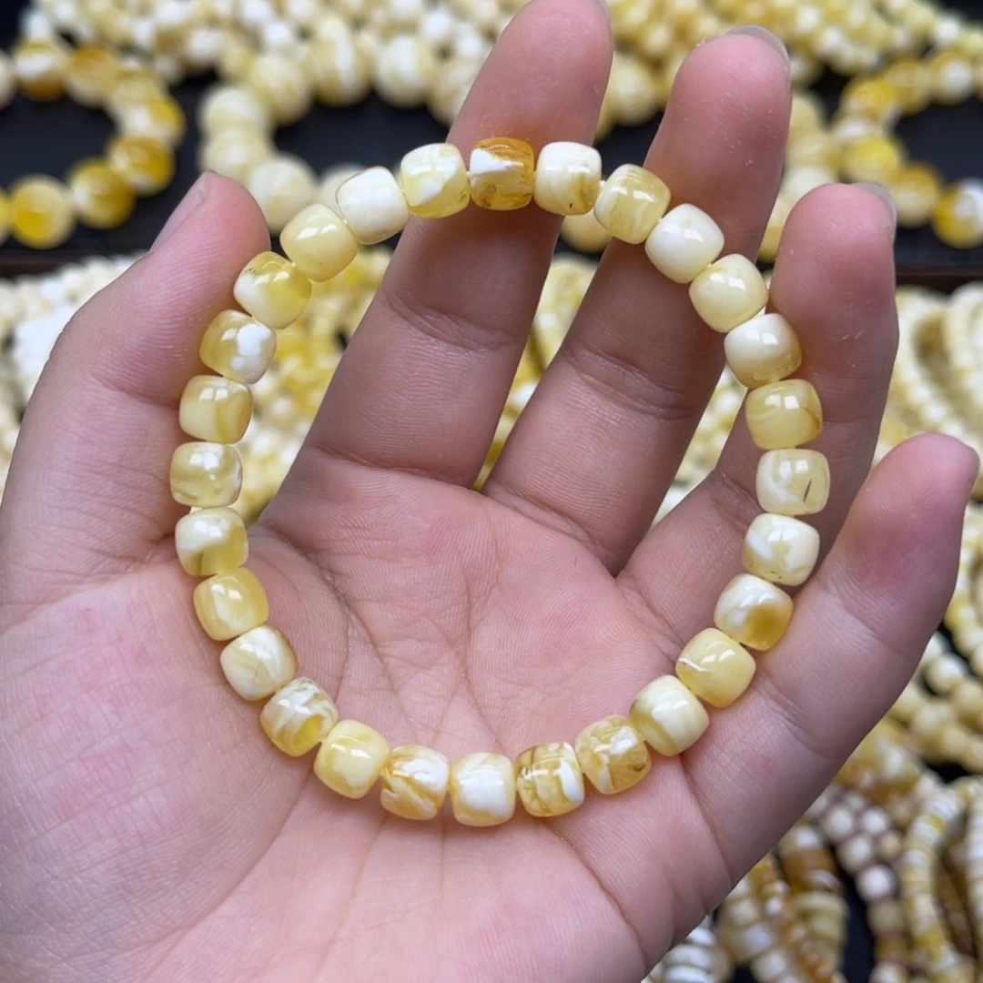 未镶嵌琥珀珠宝奇石