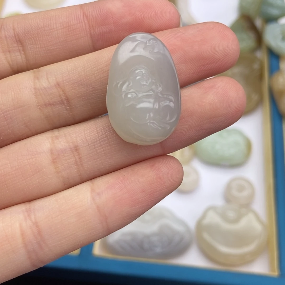 和田玉吊坠未镶嵌