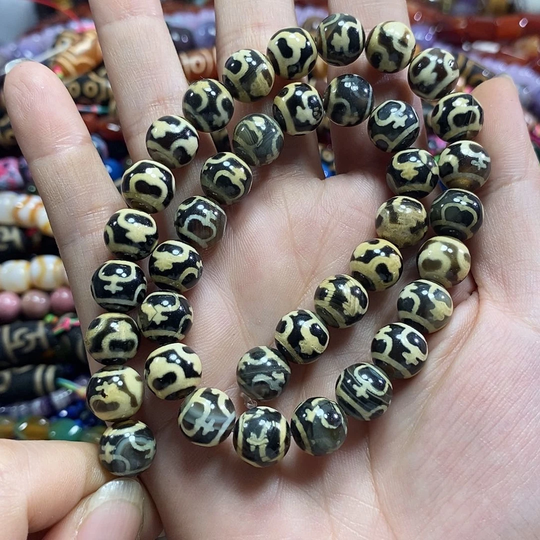 玛瑙/玉髓未镶嵌珠宝半成品天珠一条卡10mm