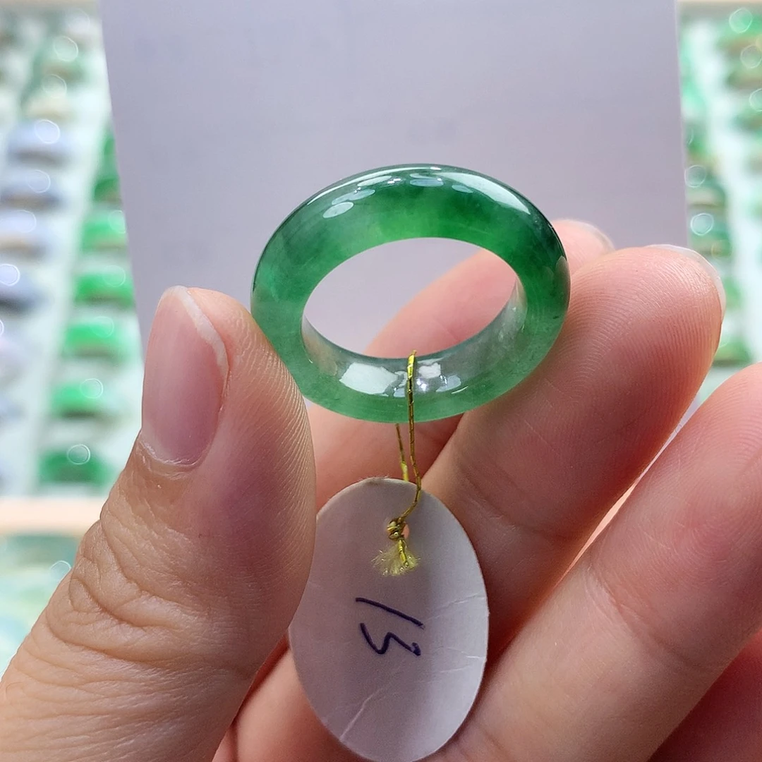 翡翠戒指未镶嵌13圈