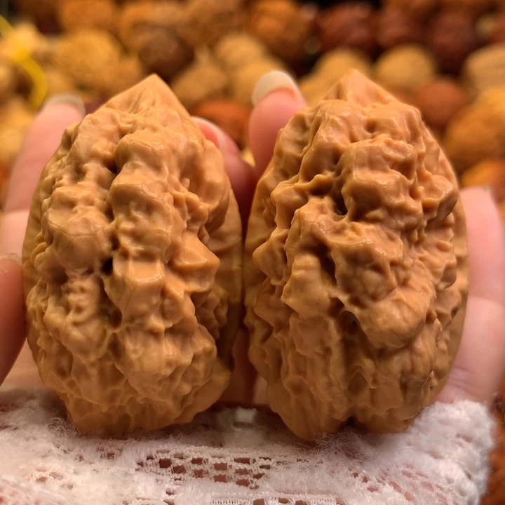 文玩核桃吊坠39……….