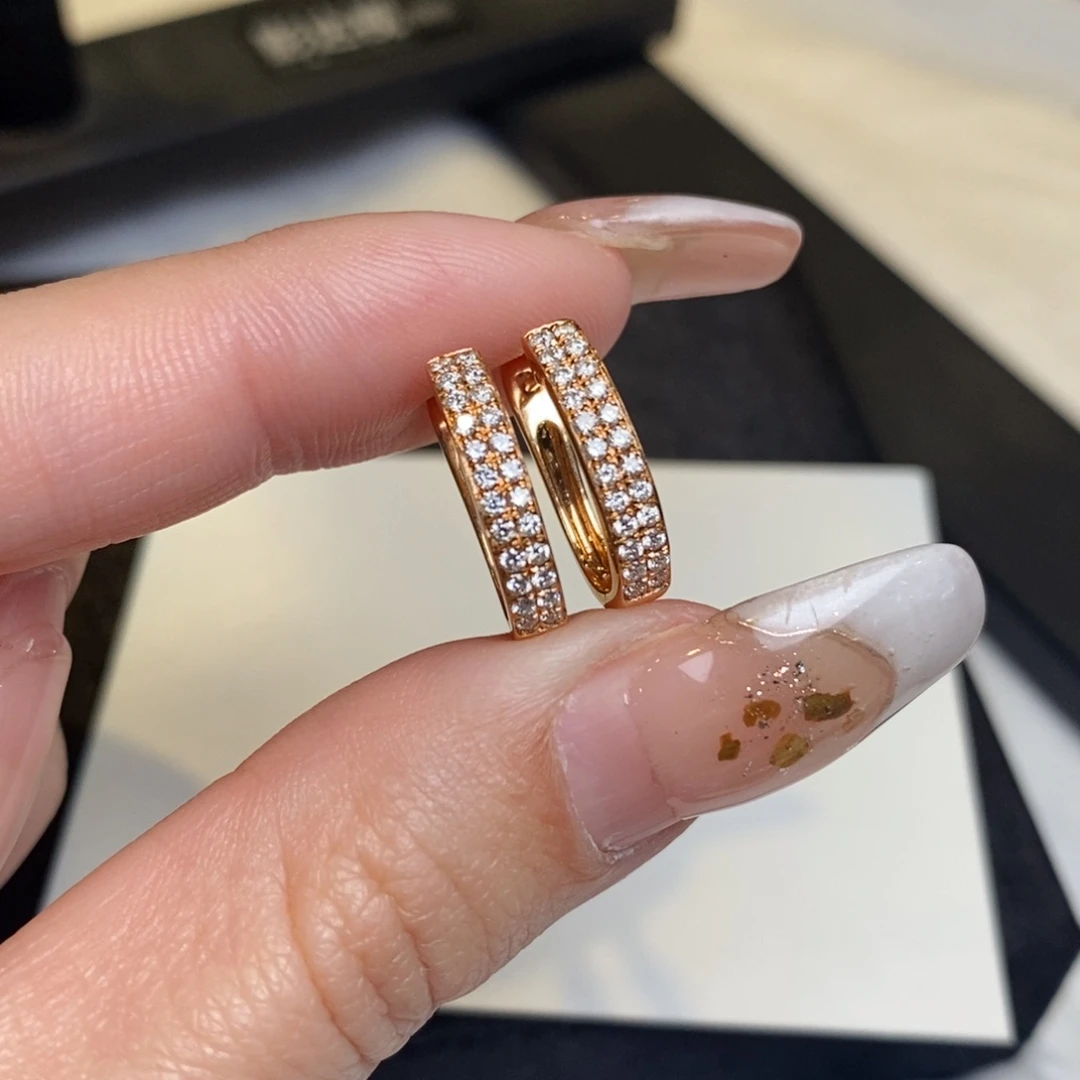 钻石耳饰18K金镶嵌双排耳扣